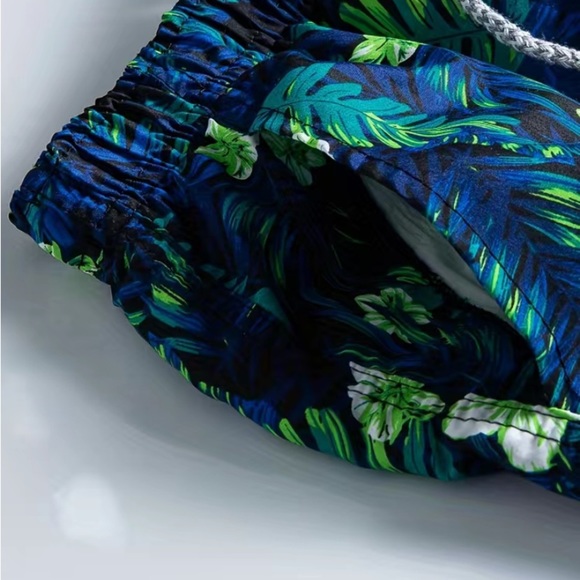 NEW Men’s Floral Quick Drying Casual Beach Swim Trunks (Blue Green Floral Print) - Picture 7 of 11